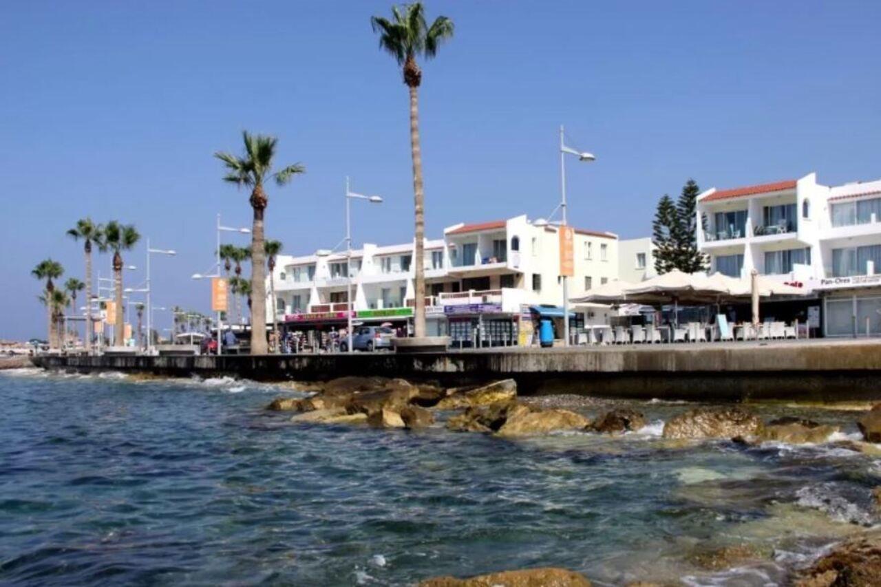 Paphinia Seaview Apartments Paphos Bagian luar foto