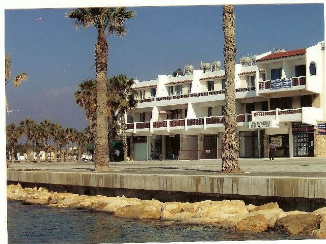 Paphinia Seaview Apartments Paphos Bagian luar foto