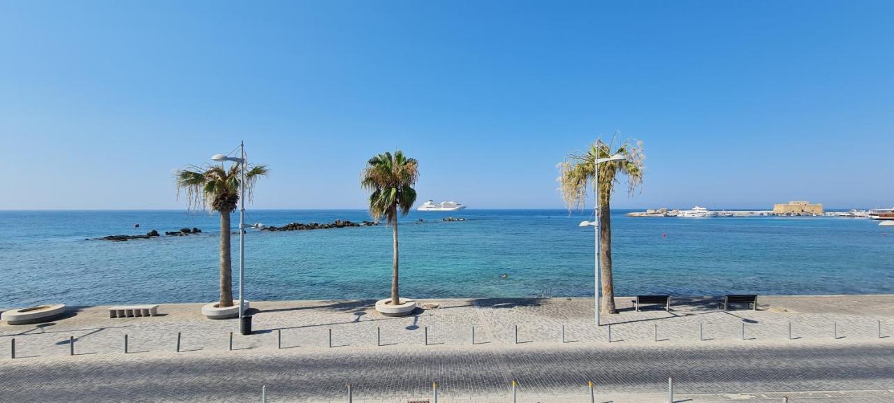 Paphinia Seaview Apartments Paphos Bagian luar foto
