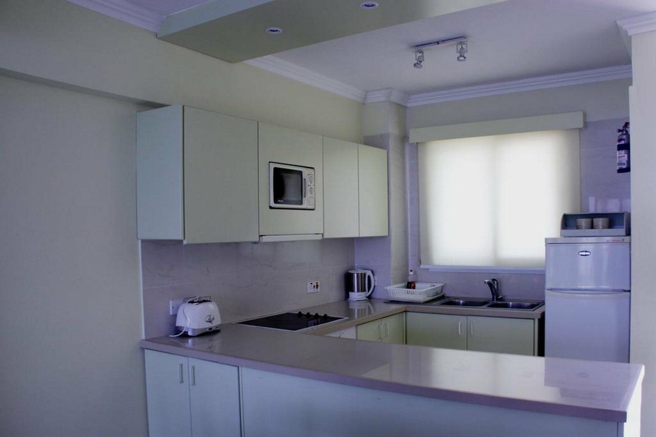Paphinia Seaview Apartments Paphos Bagian luar foto